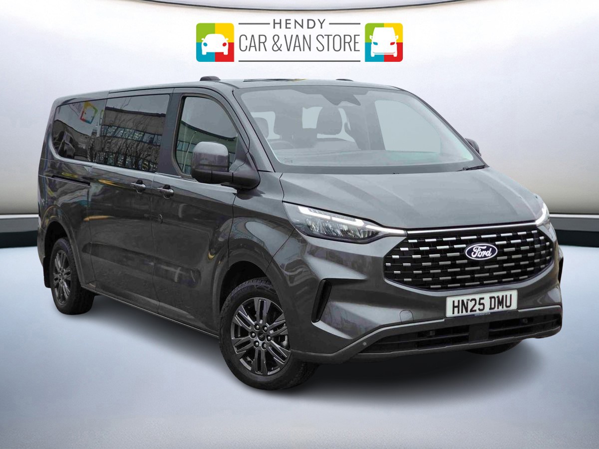 Main listing image - Ford Tourneo Custom