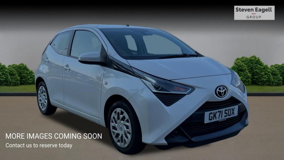 Main listing image - Toyota Aygo