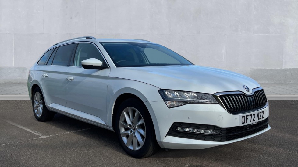 Main listing image - Skoda Superb Estate