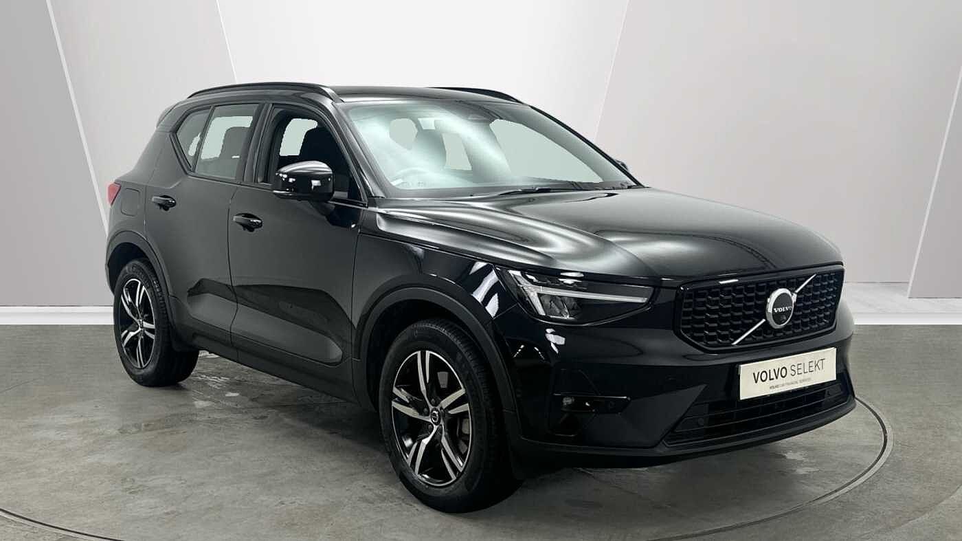 Main listing image - Volvo XC40