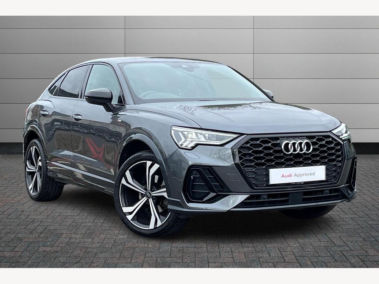 Main listing image - Audi Q3