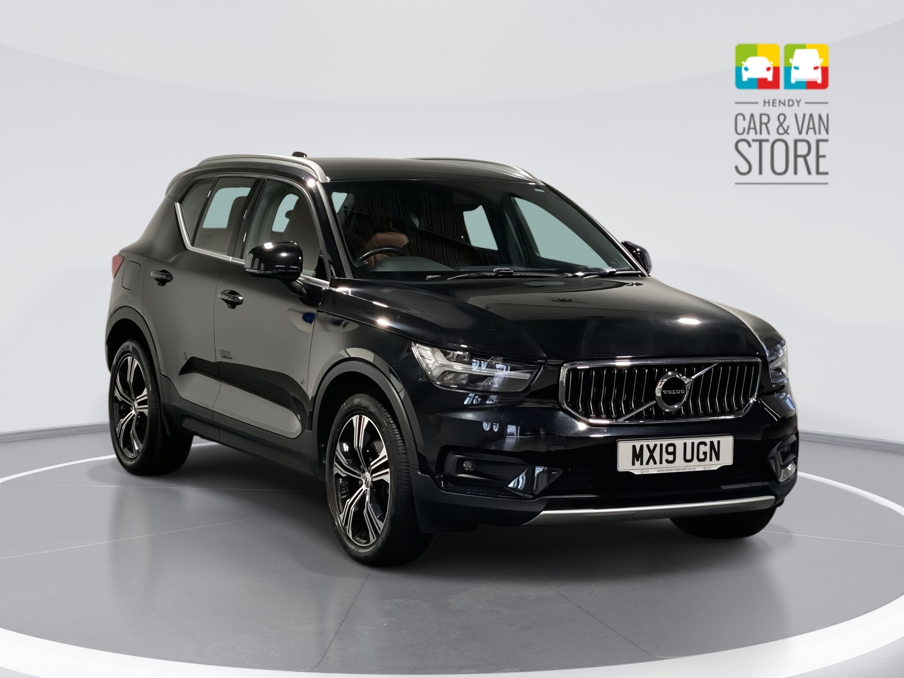 Main listing image - Volvo XC40