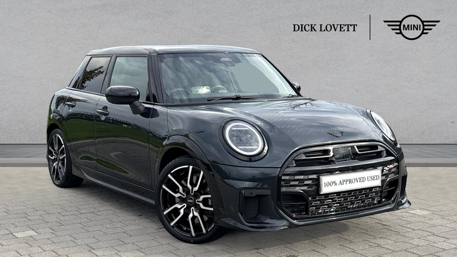 Main listing image - MINI Hatchback 5dr