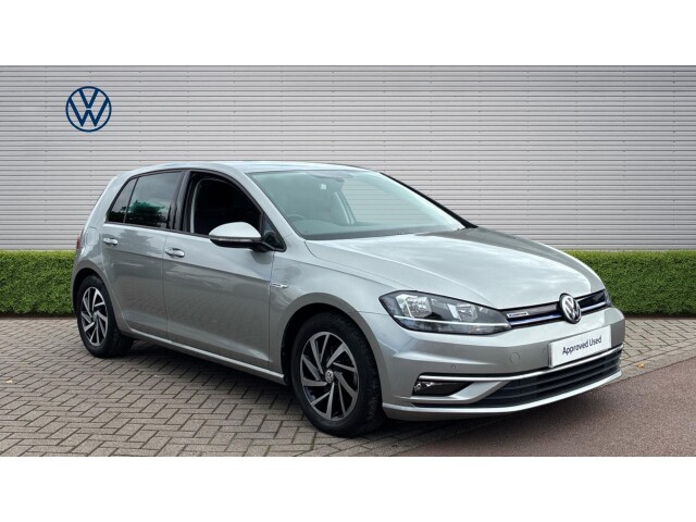 Main listing image - Volkswagen Golf