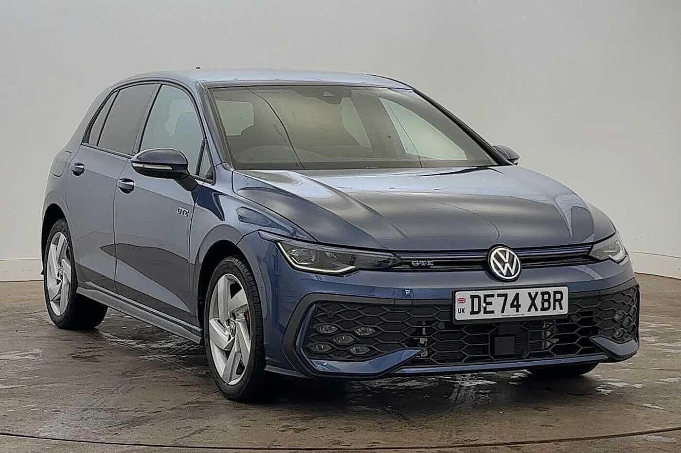 Main listing image - Volkswagen Golf GTE