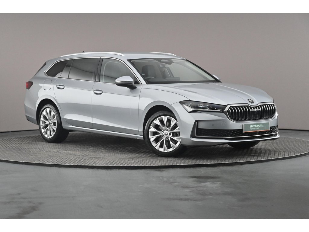 Main listing image - Skoda Superb Estate