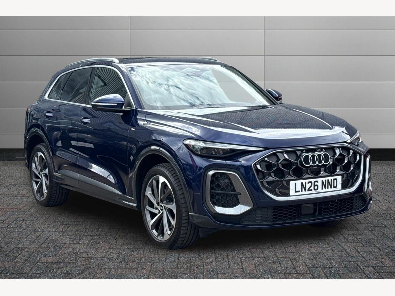 Main listing image - Audi Q5