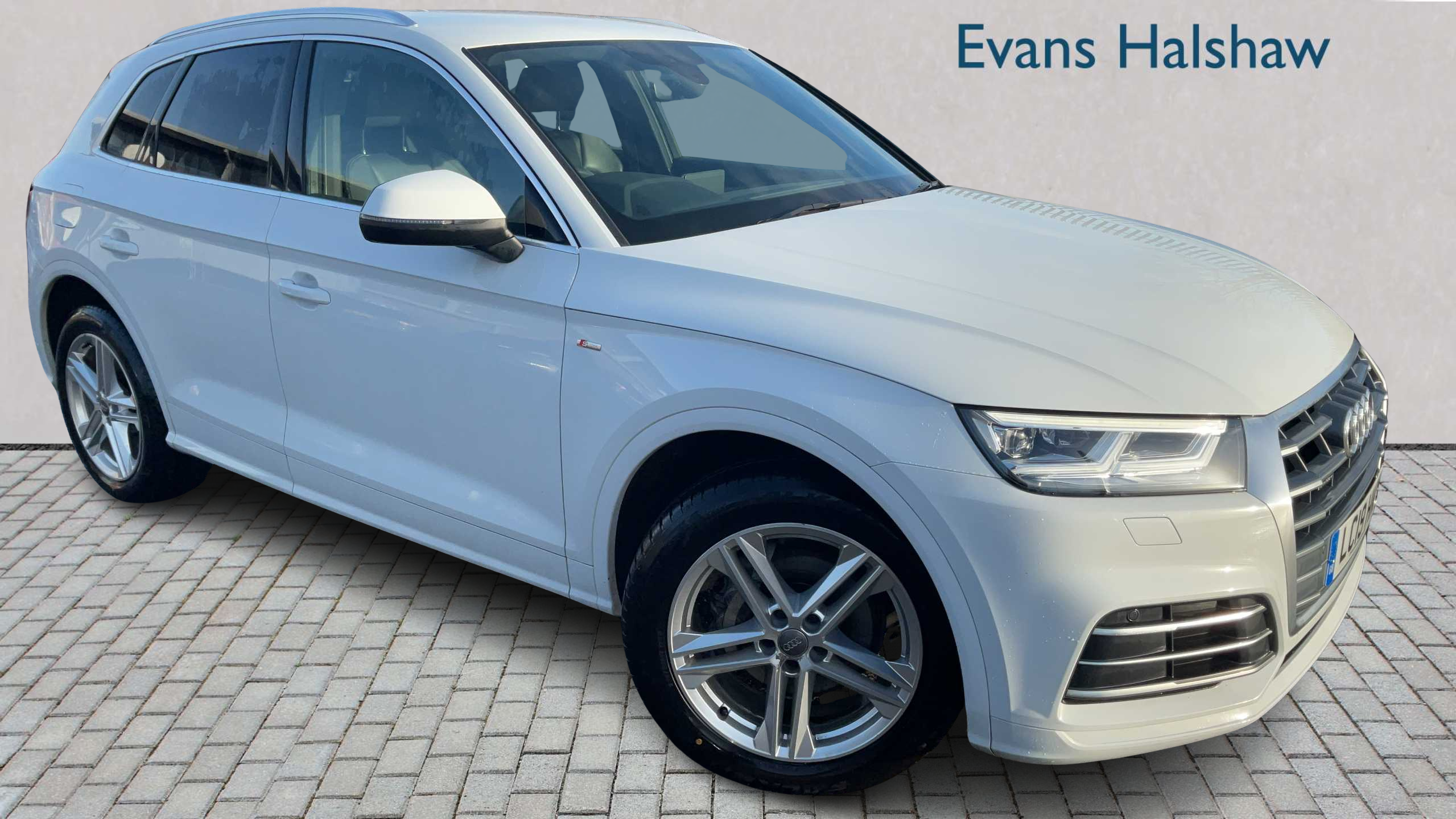 Main listing image - Audi Q5