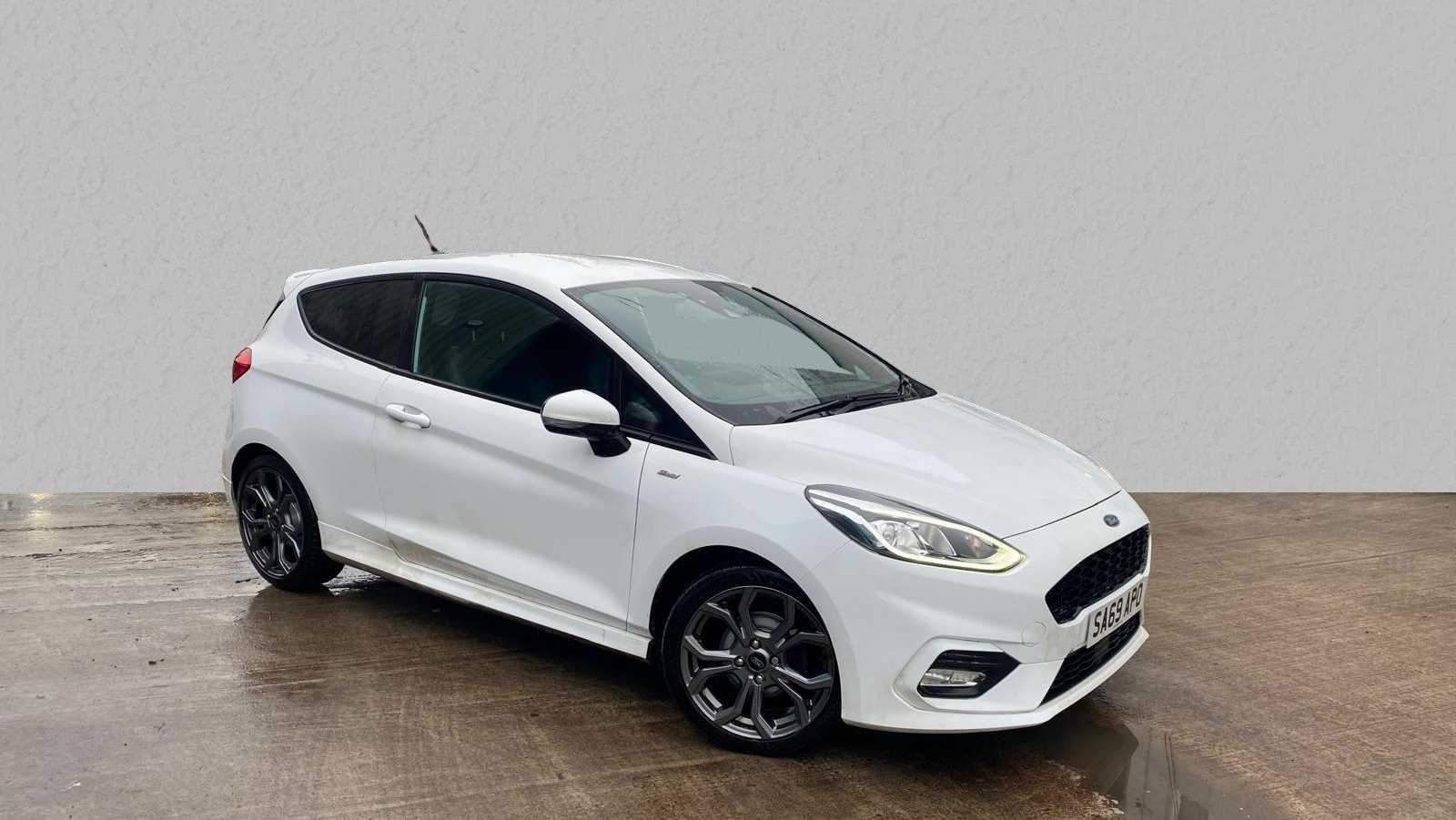 Main listing image - Ford Fiesta