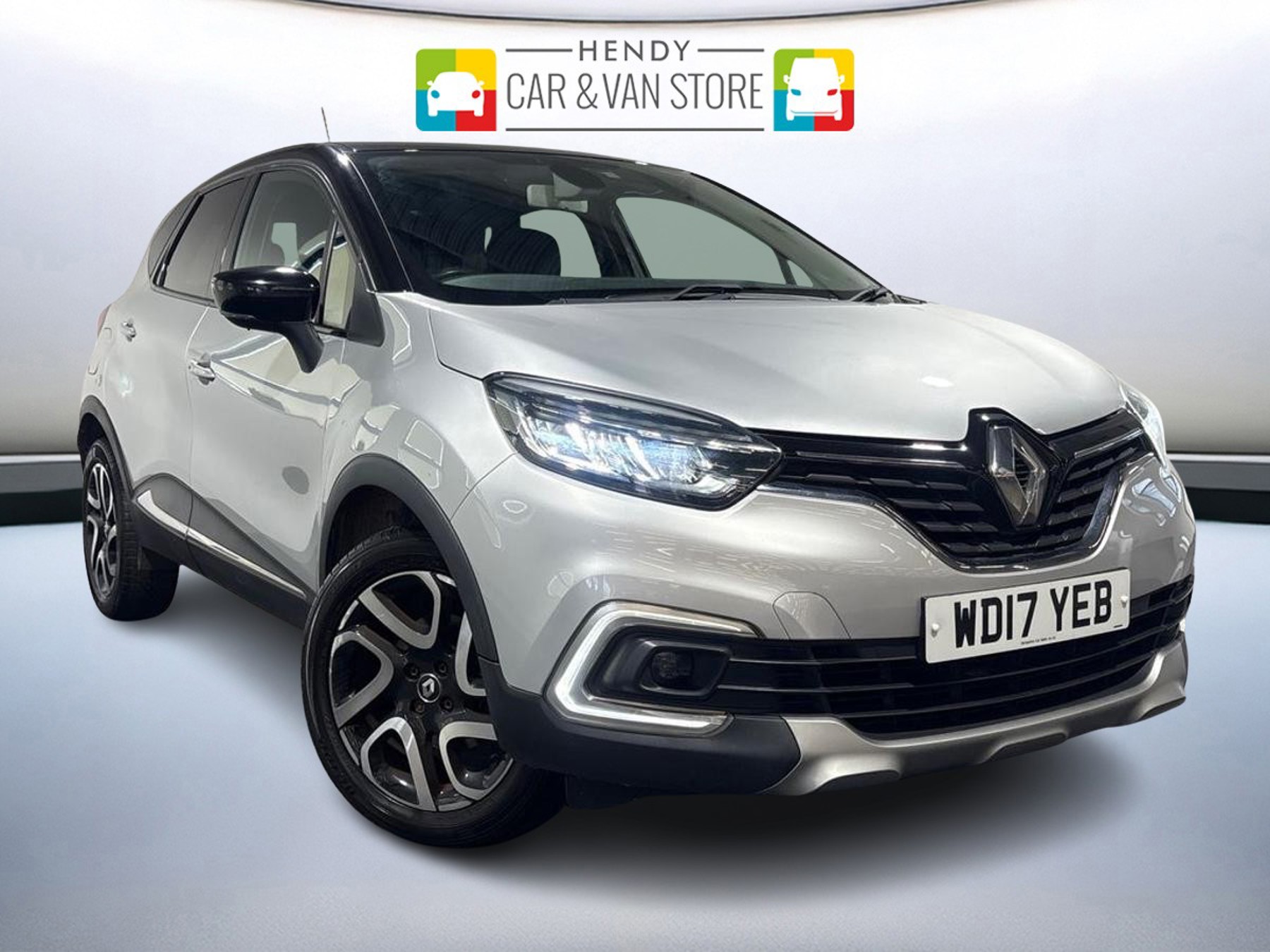 Main listing image - Renault Captur
