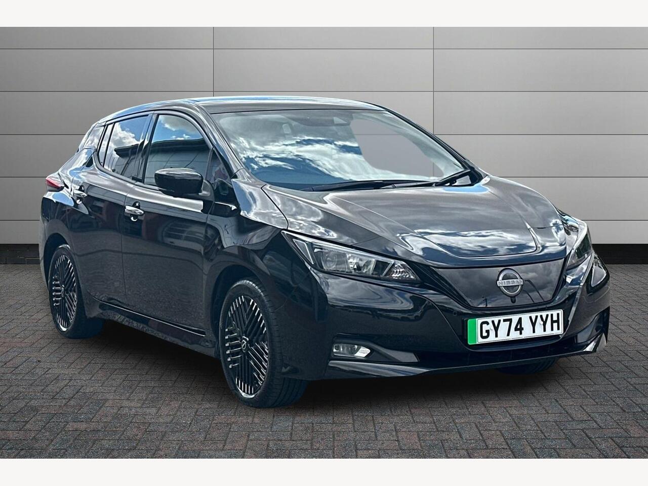 Main listing image - Nissan Leaf