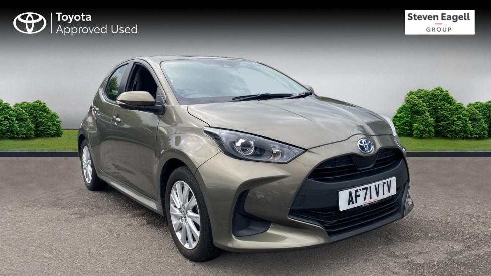 Main listing image - Toyota Yaris