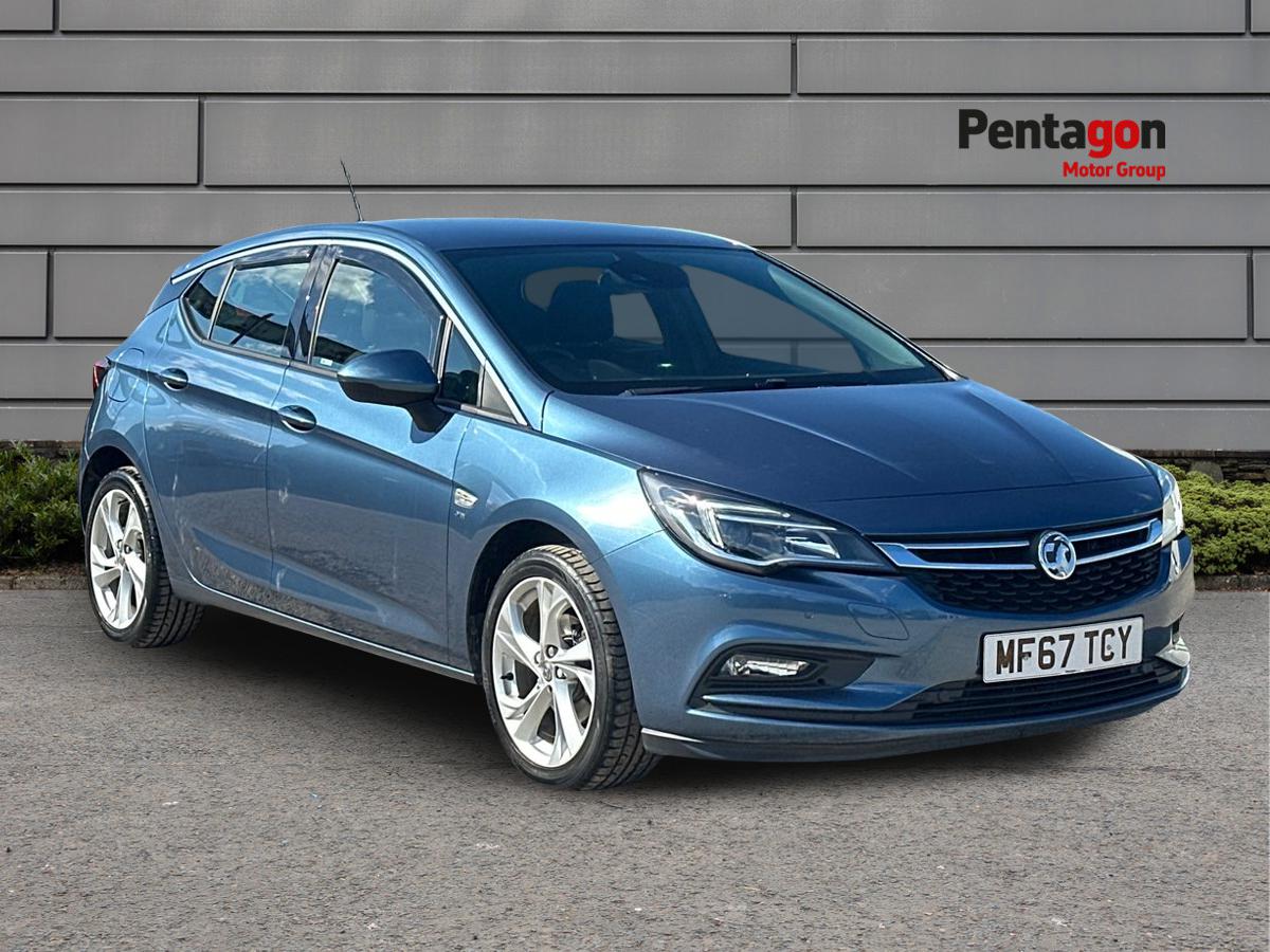 Main listing image - Vauxhall Astra