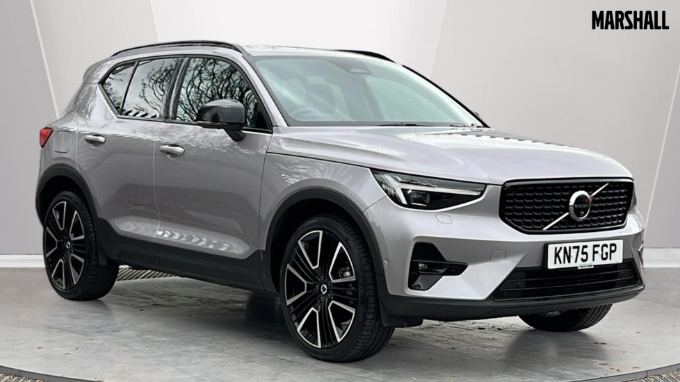 Main listing image - Volvo XC40