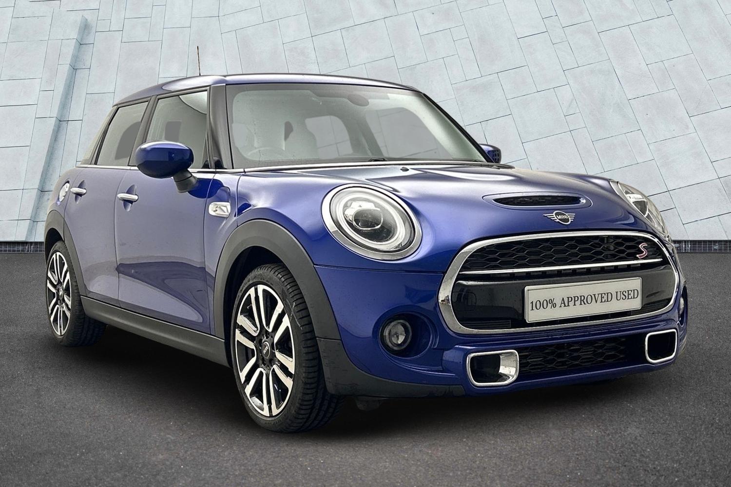 Main listing image - MINI Hatchback 5dr