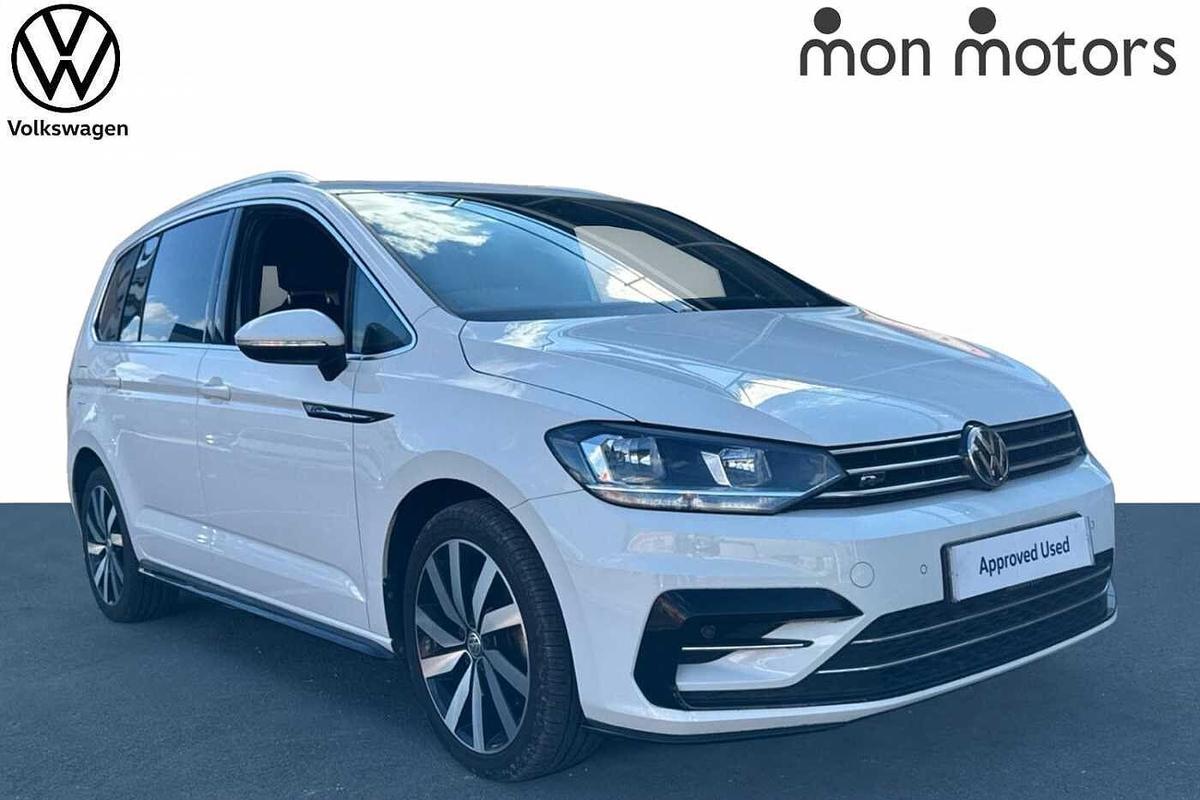 Main listing image - Volkswagen Touran