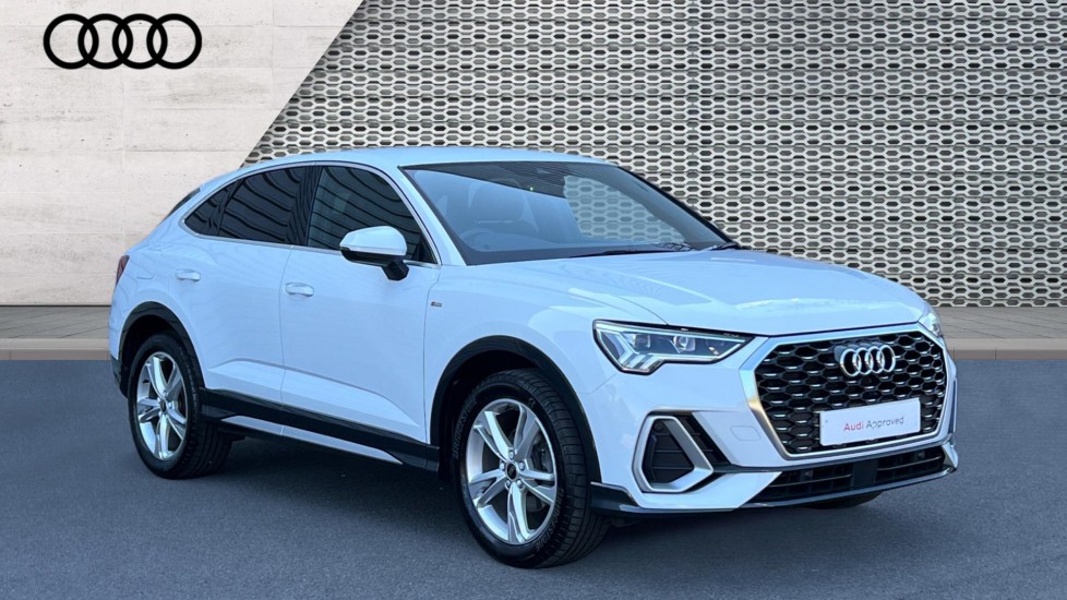 Main listing image - Audi Q3