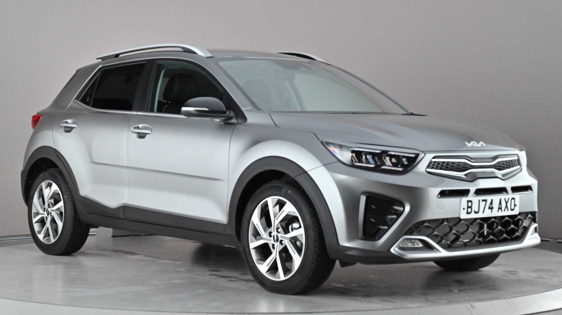 Main listing image - Kia Stonic