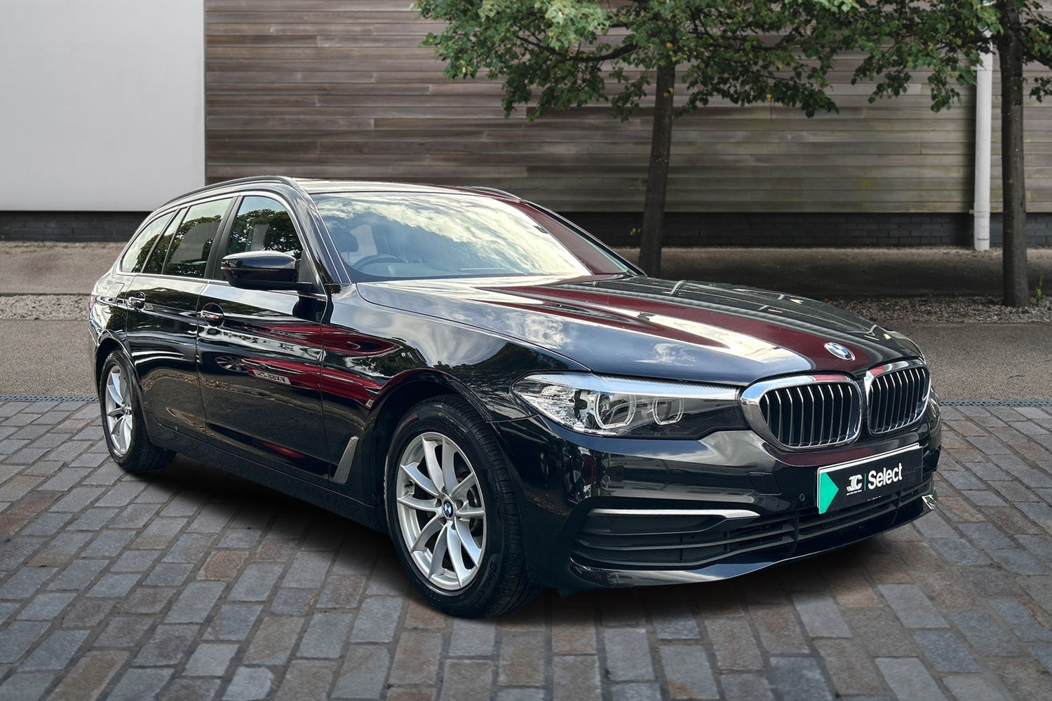 Main listing image - BMW 5 Series Touring