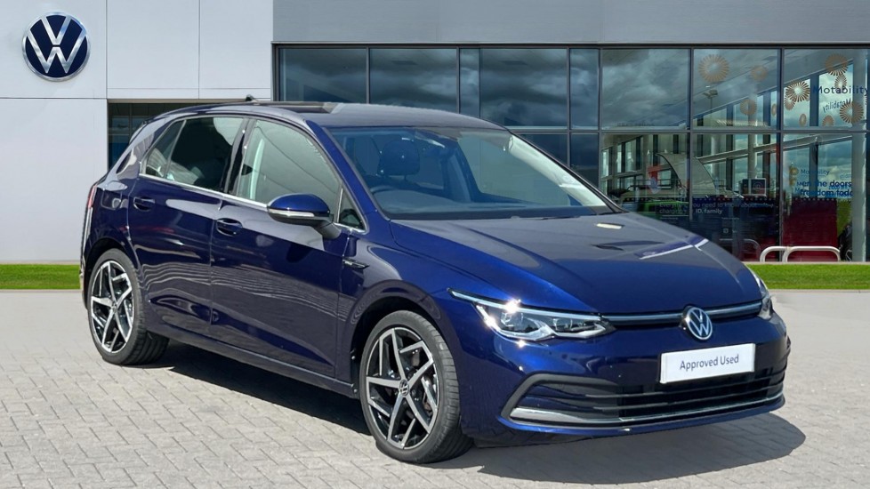 Main listing image - Volkswagen Golf
