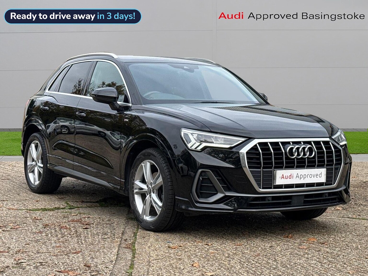 Main listing image - Audi Q3