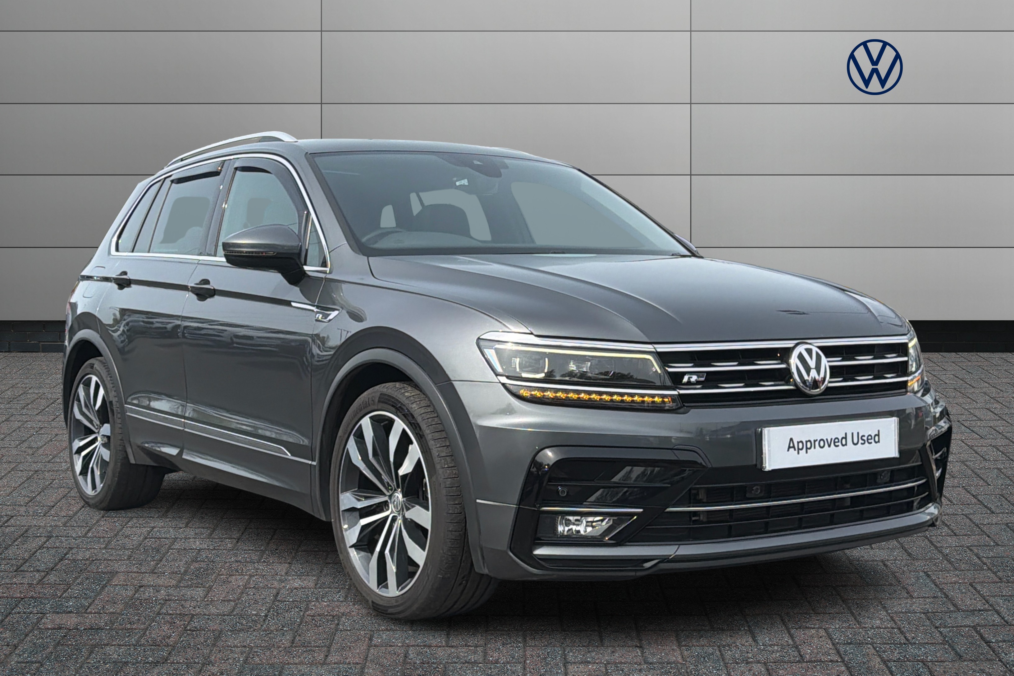 Main listing image - Volkswagen Tiguan