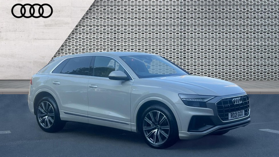 Main listing image - Audi Q8