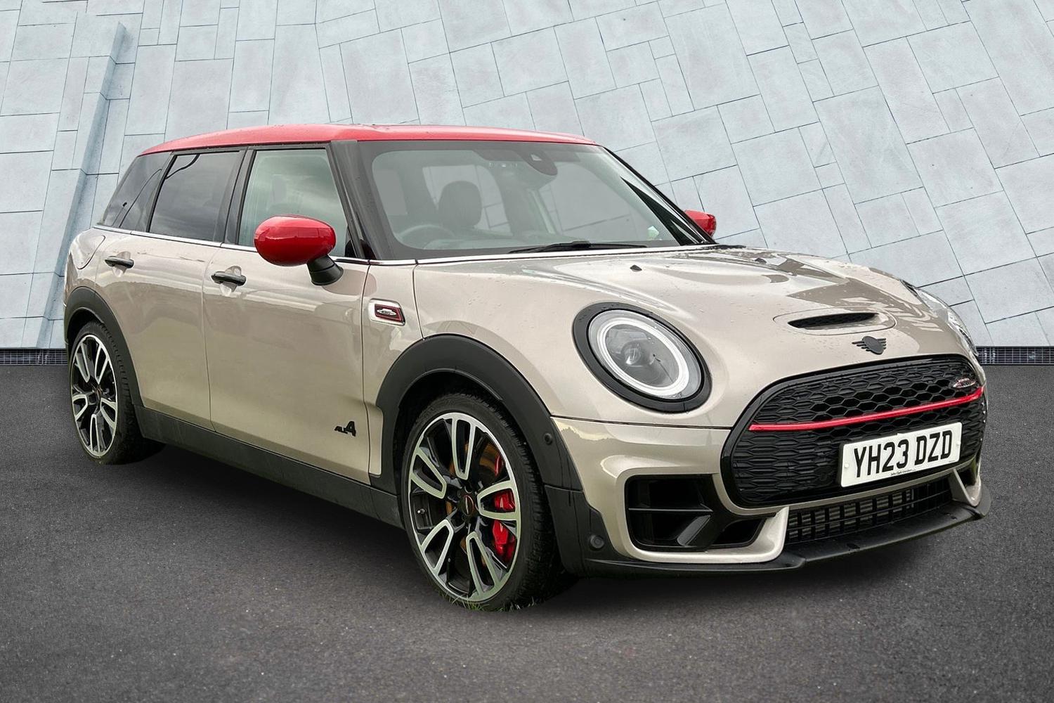Main listing image - MINI Clubman