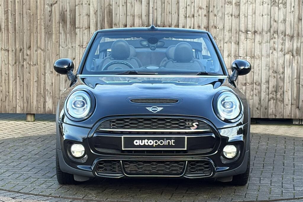 Main listing image - MINI Convertible