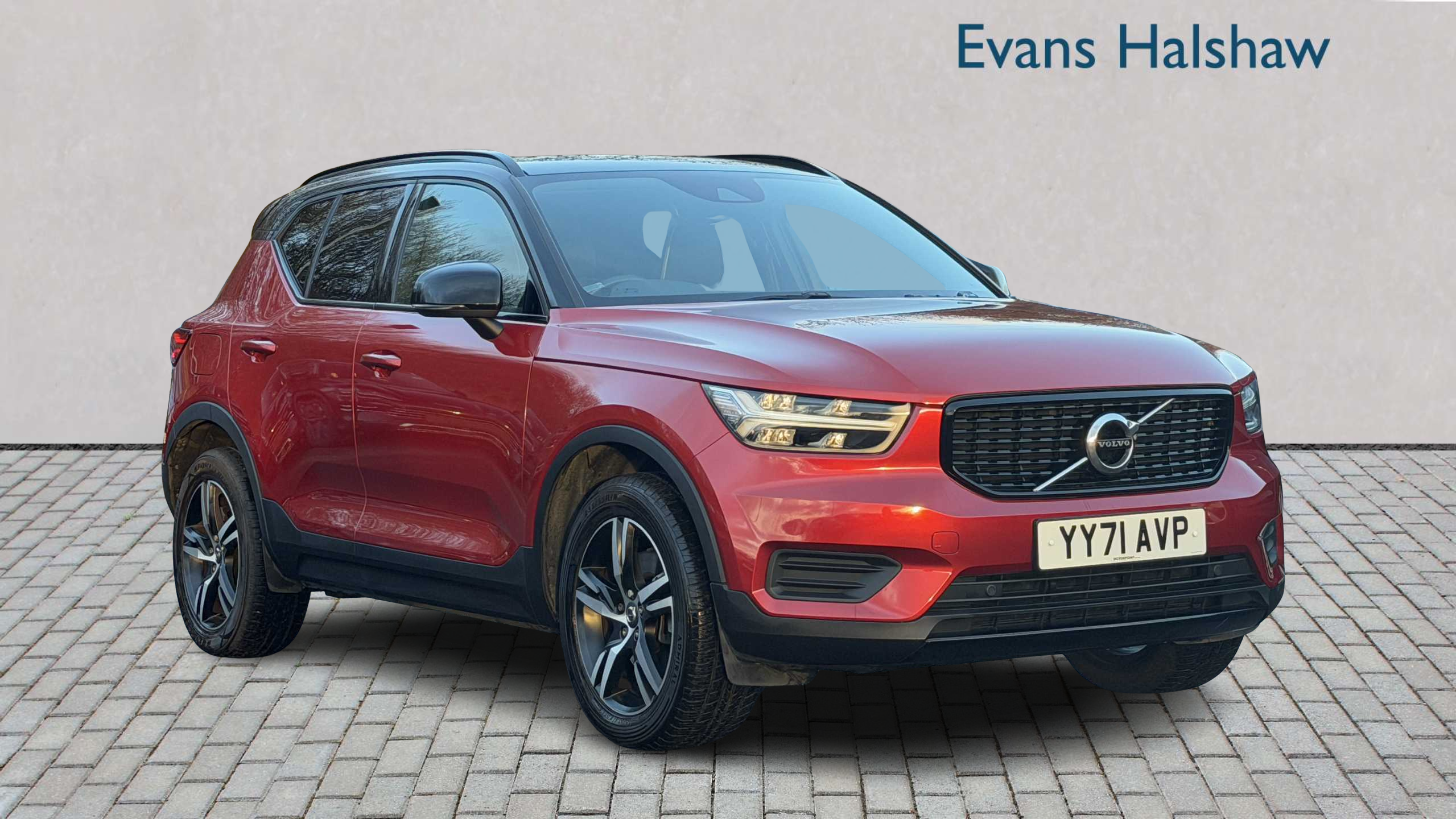 Main listing image - Volvo XC40