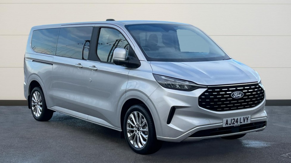 Main listing image - Ford Tourneo Custom