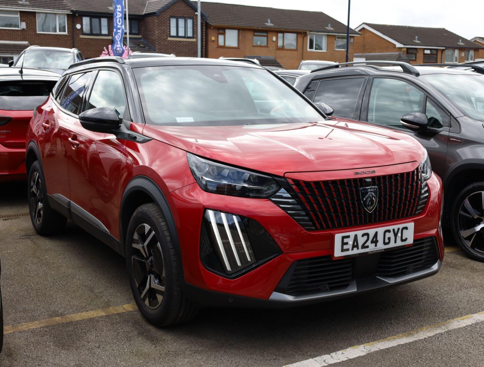 Main listing image - Peugeot 2008