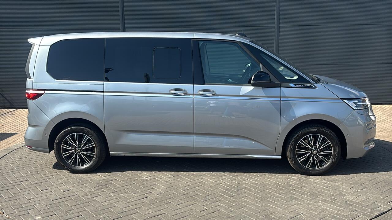 Main listing image - Volkswagen Multivan