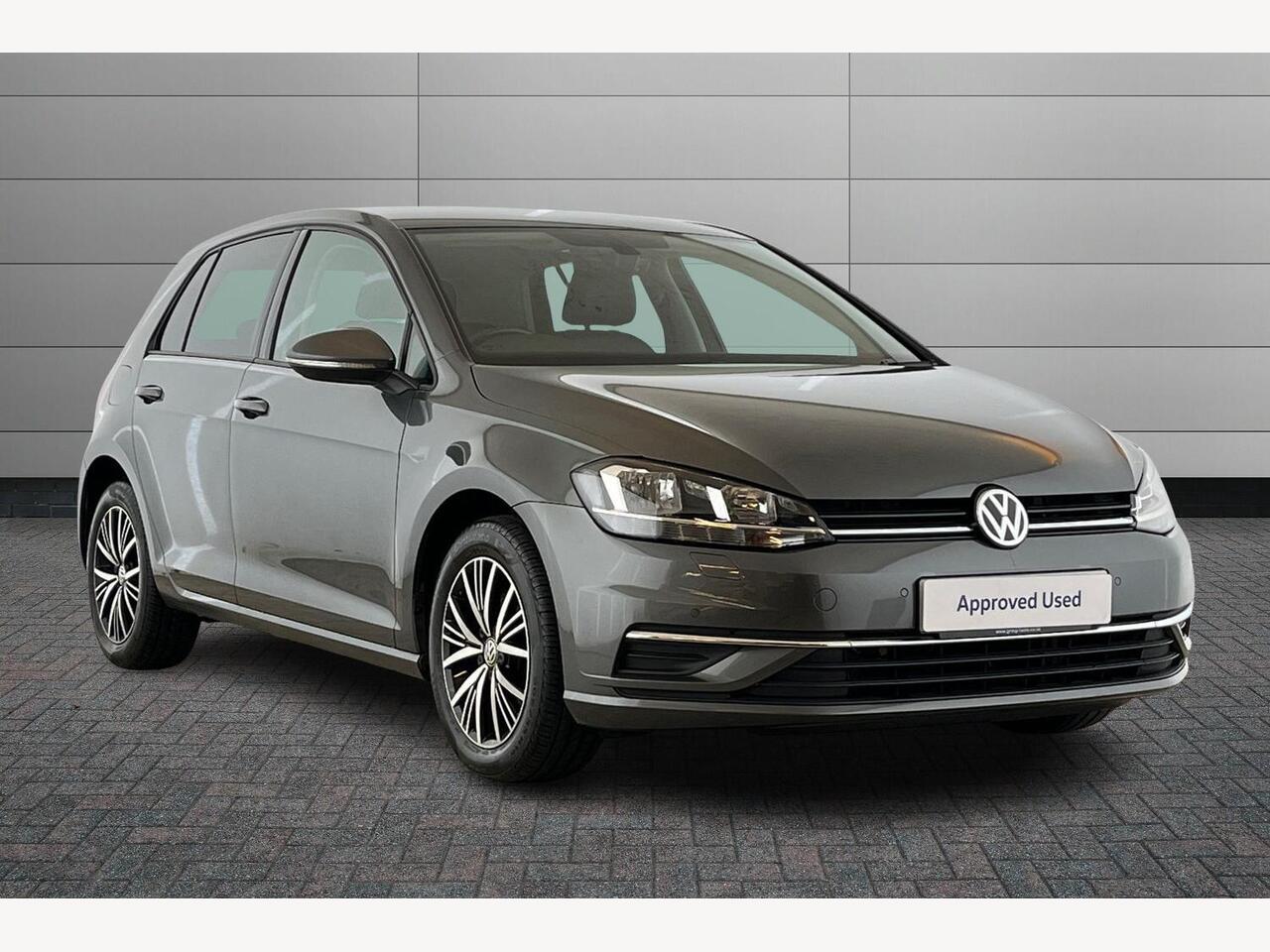 Main listing image - Volkswagen Golf