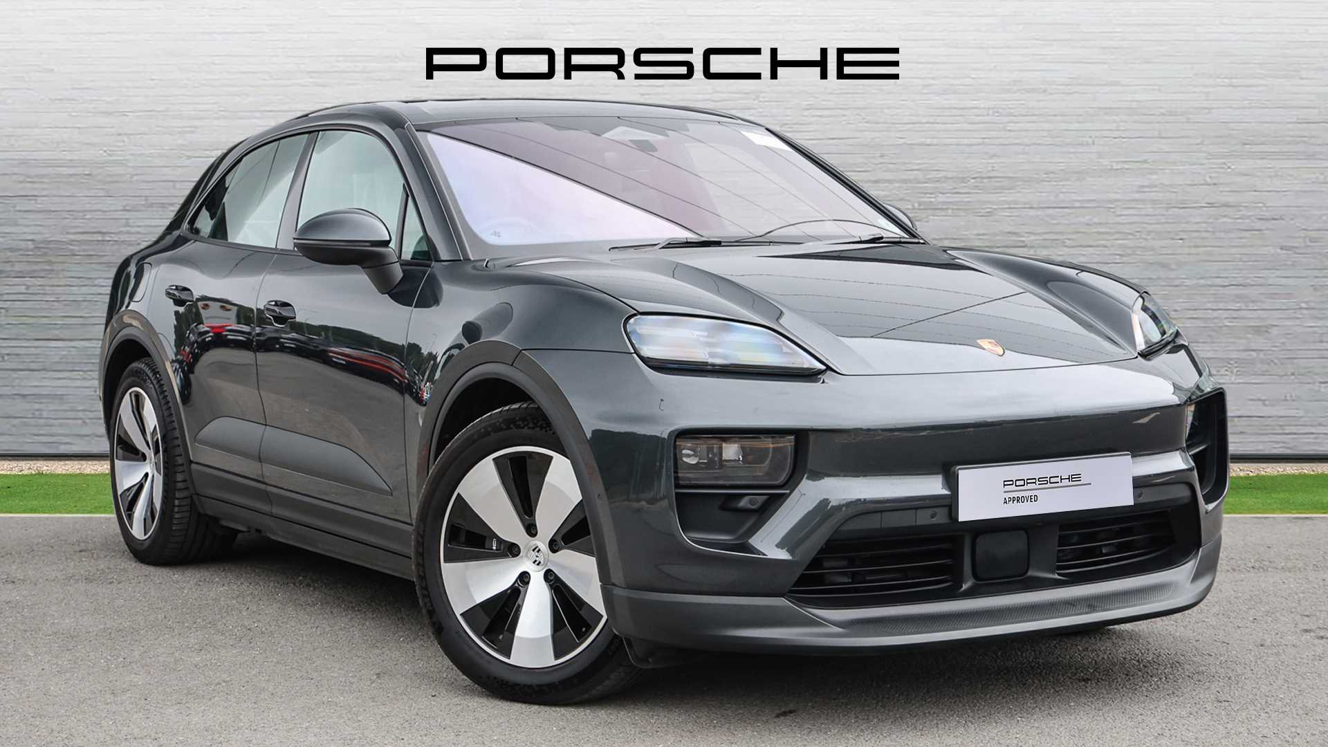 Main listing image - Porsche Macan