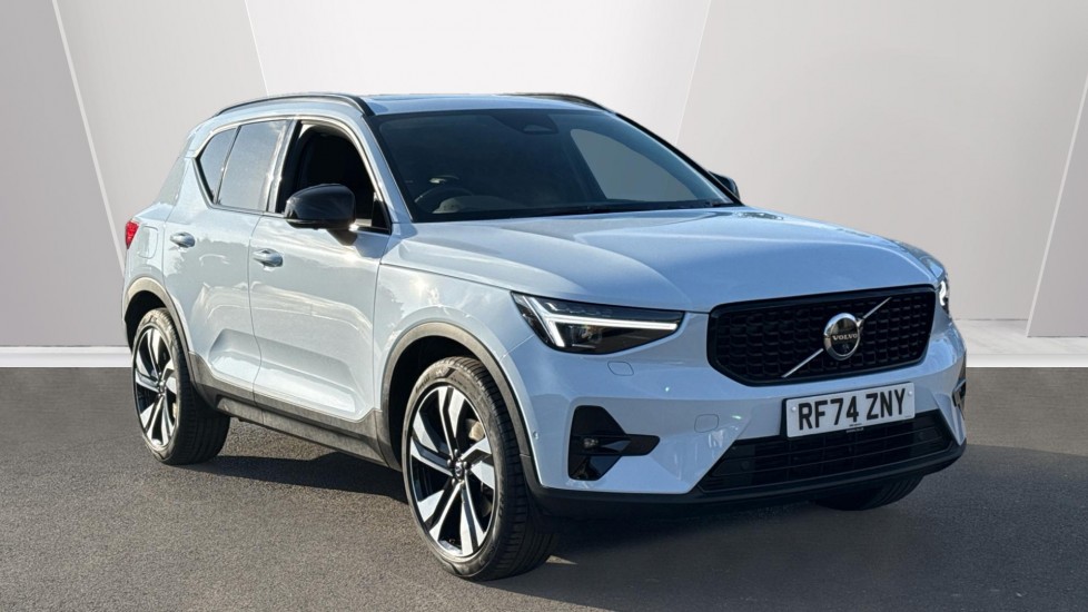 Main listing image - Volvo XC40