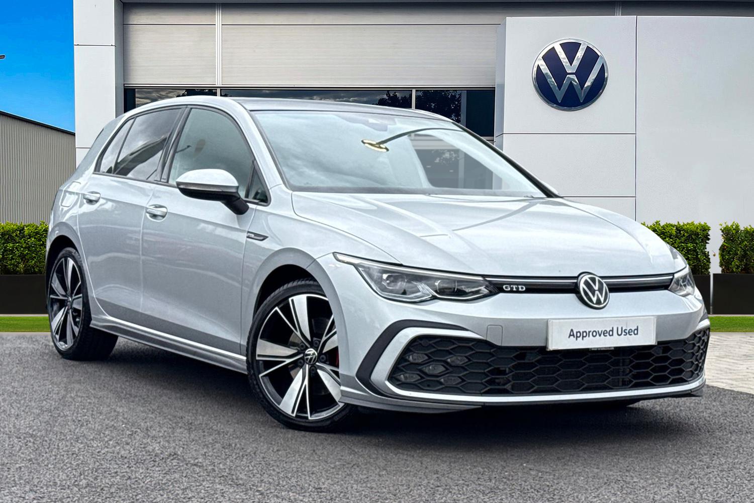 Main listing image - Volkswagen Golf