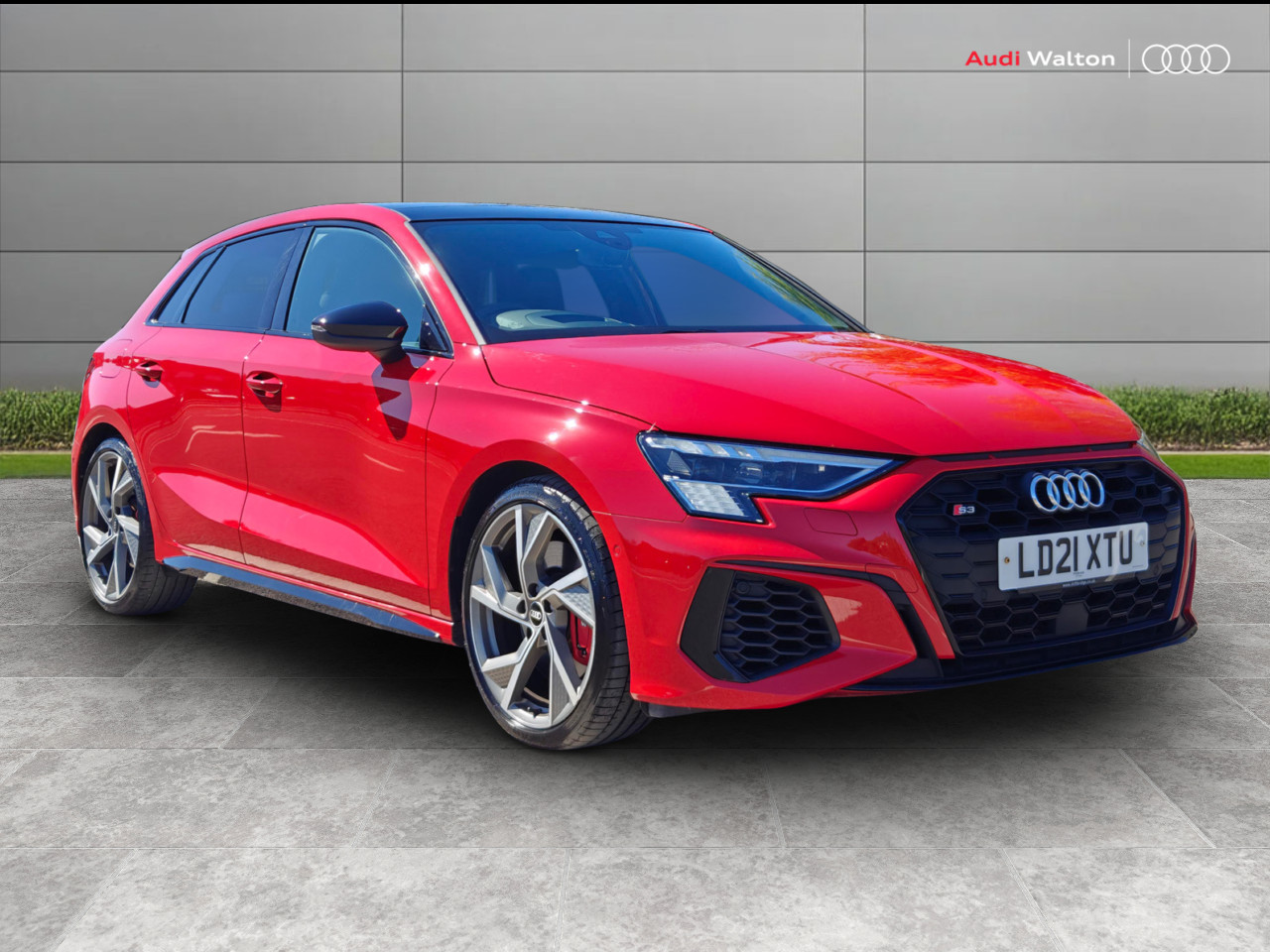 Main listing image - Audi S3
