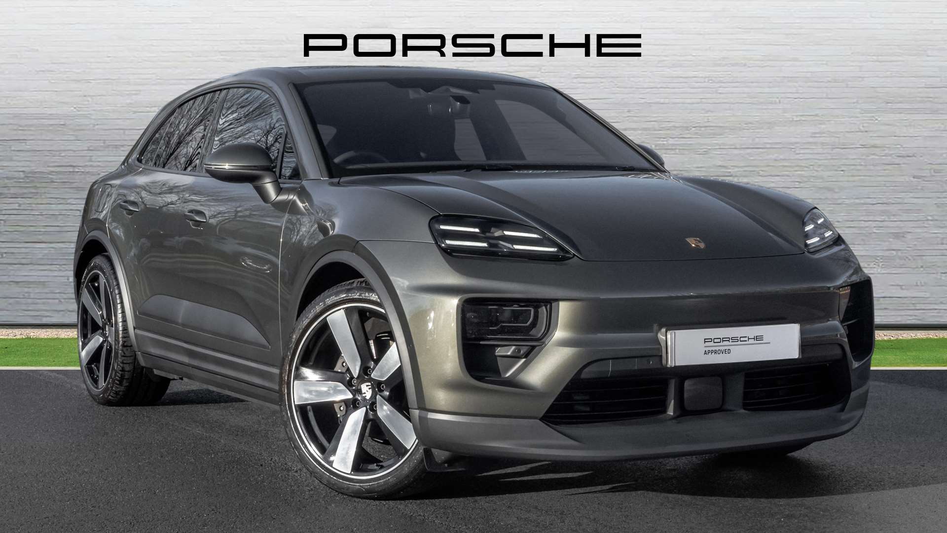 Main listing image - Porsche Macan