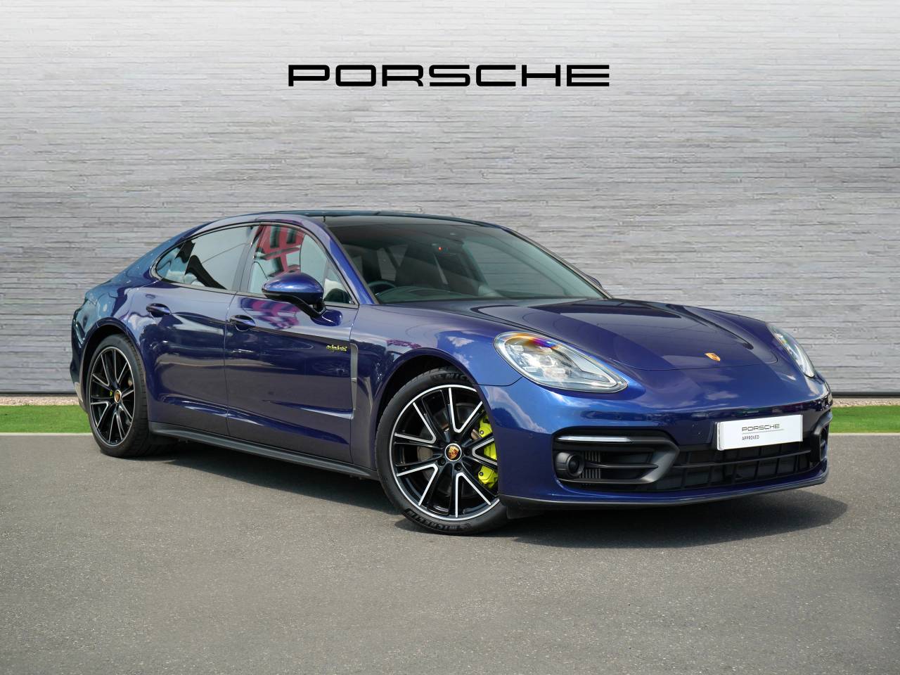 Main listing image - Porsche Panamera