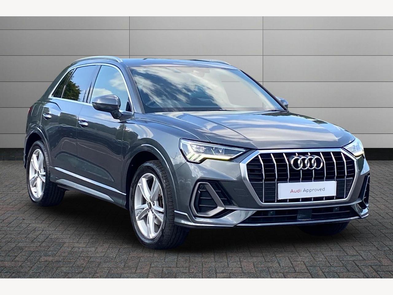 Main listing image - Audi Q3
