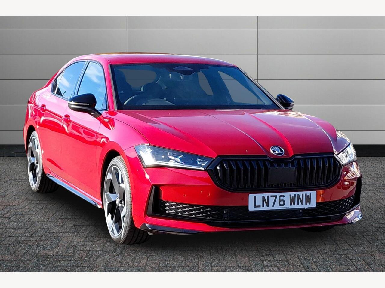 Main listing image - Skoda Superb