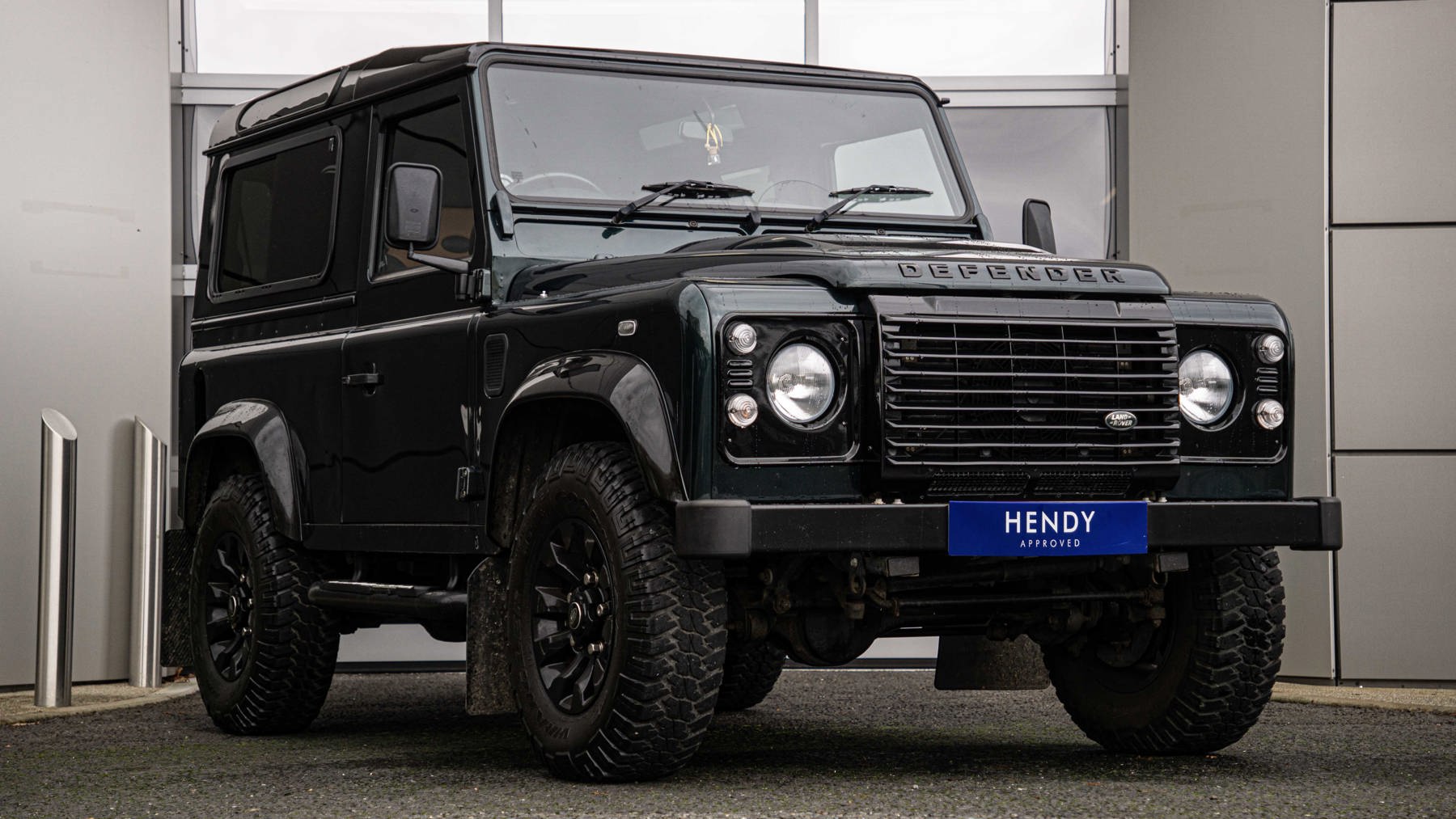 Main listing image - Land Rover Defender