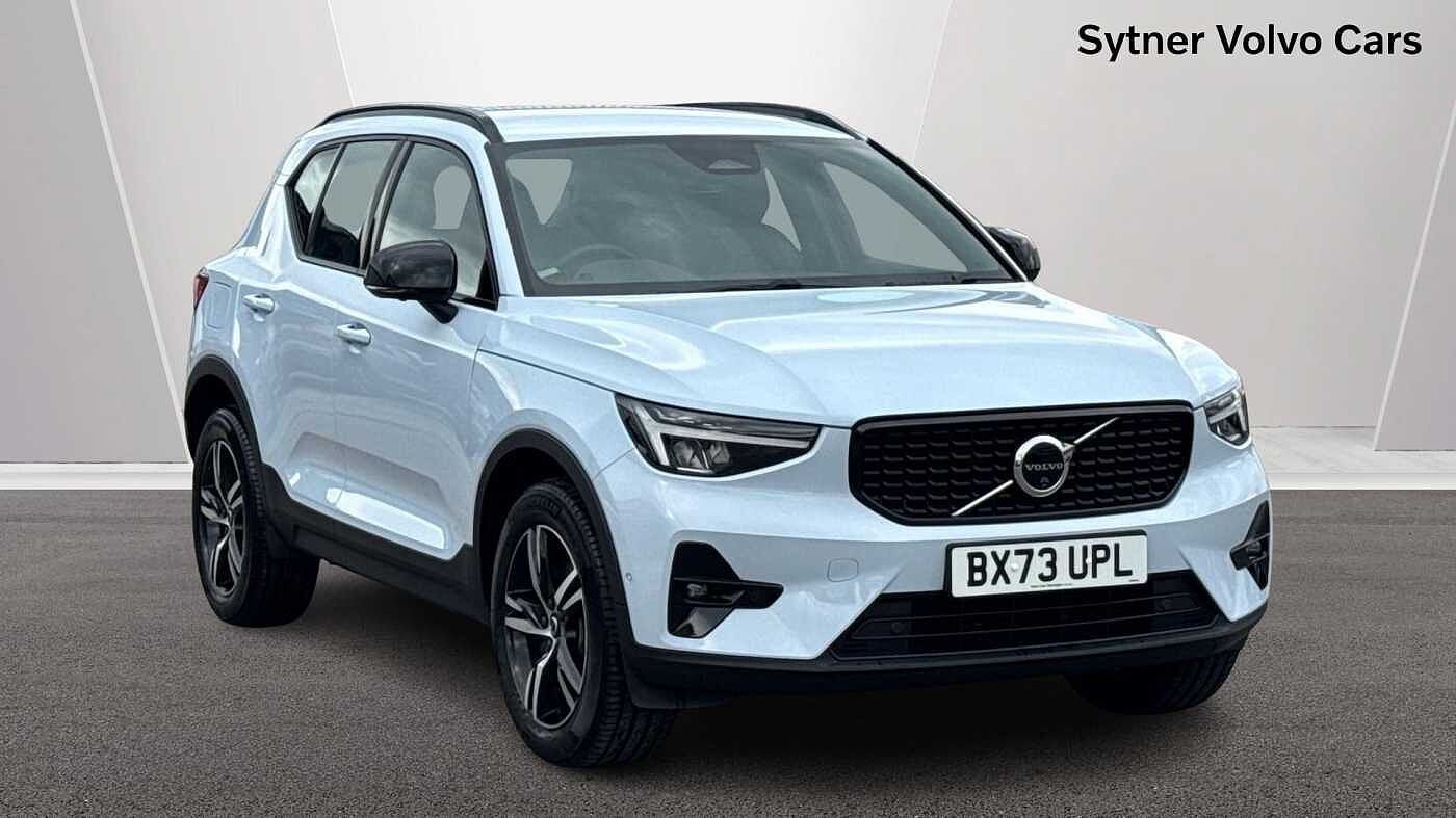Main listing image - Volvo XC40