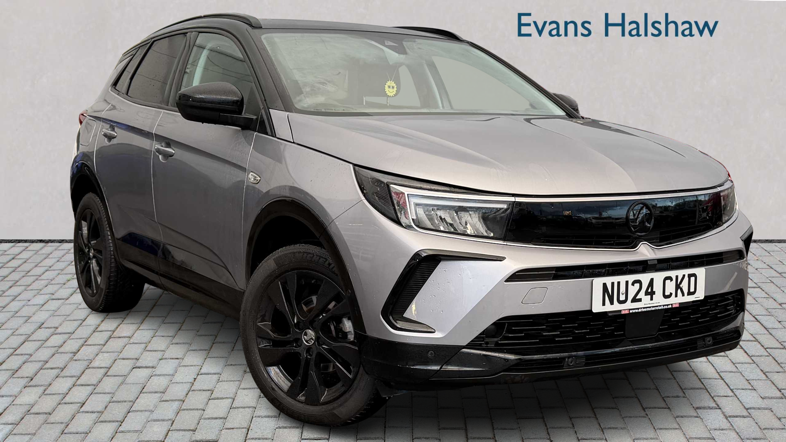 Main listing image - Vauxhall Grandland