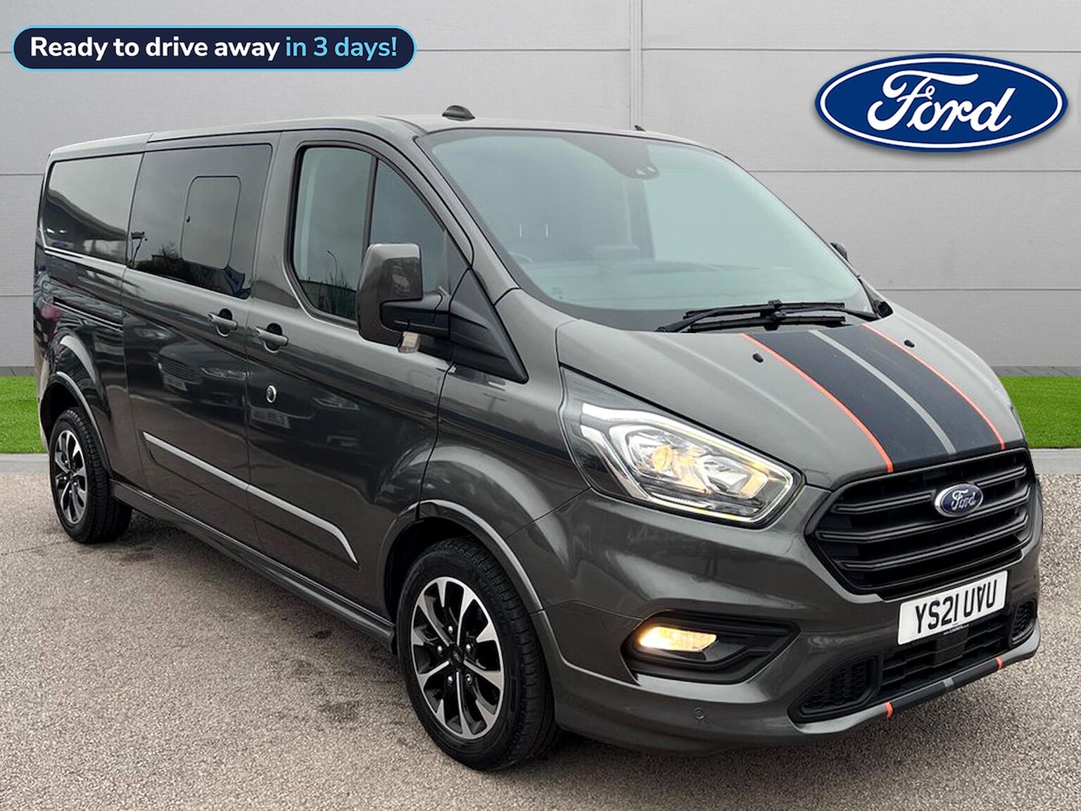 Main listing image - Ford Transit Custom