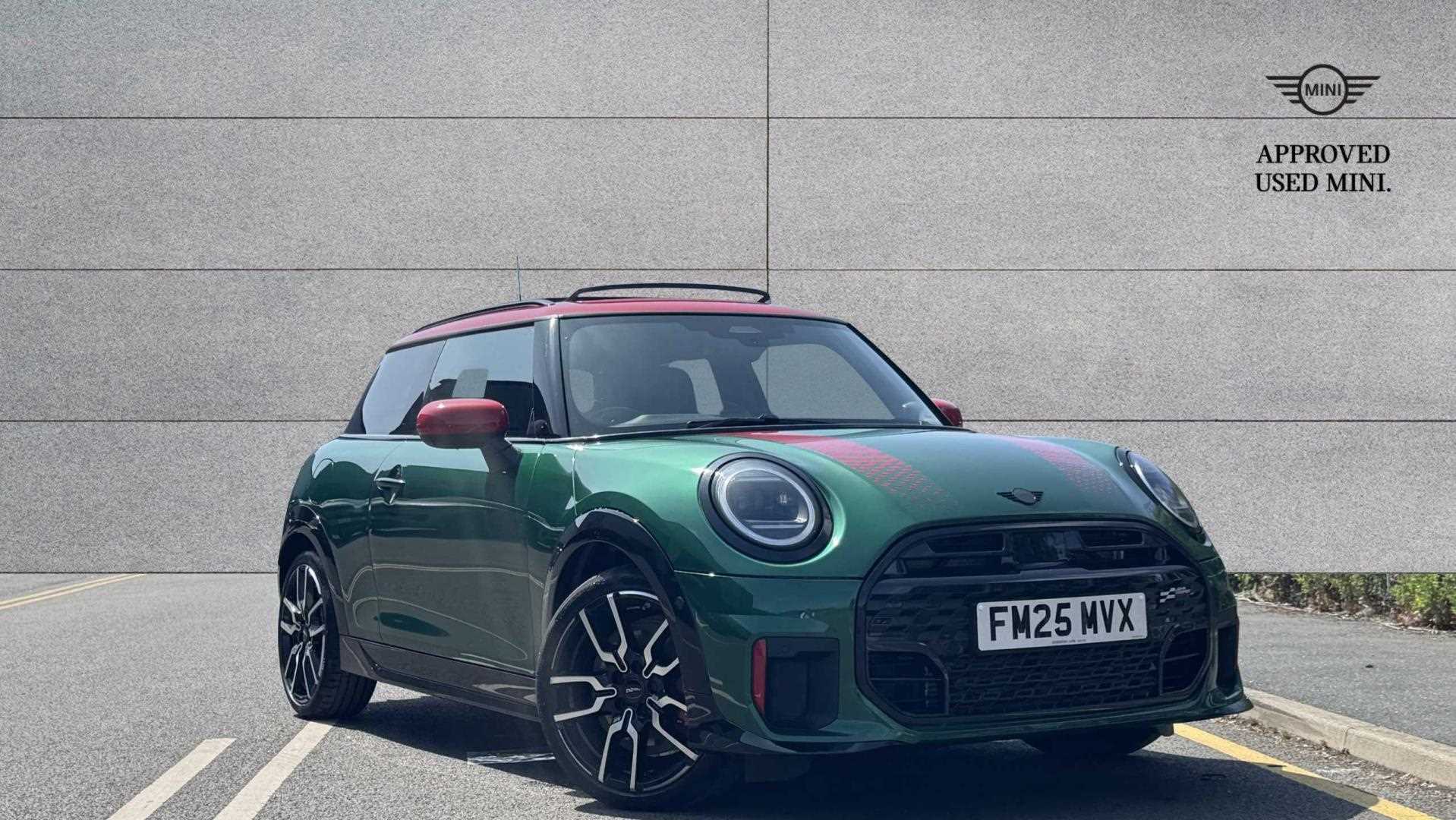 Main listing image - MINI Hatchback