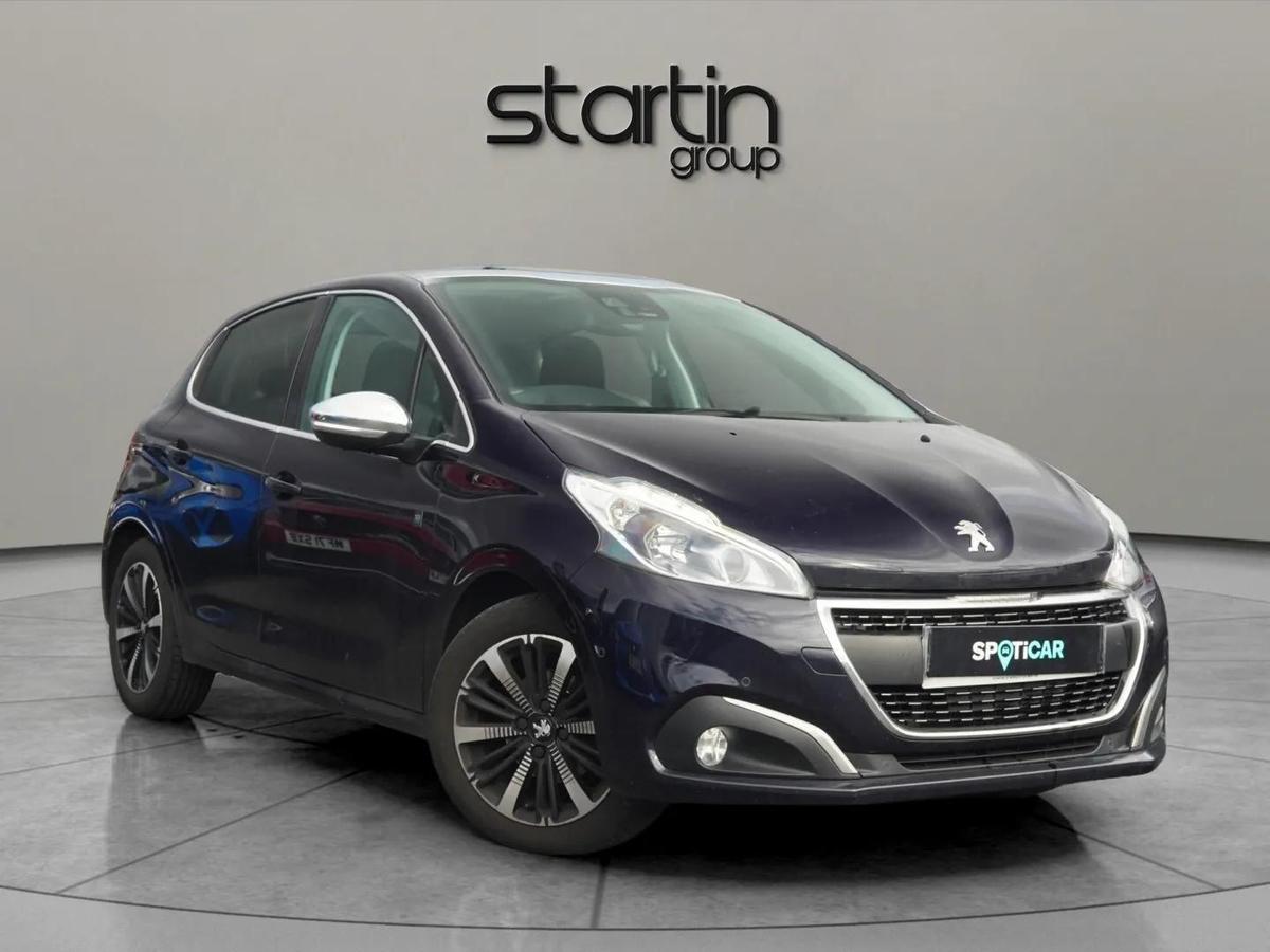 Main listing image - Peugeot 208
