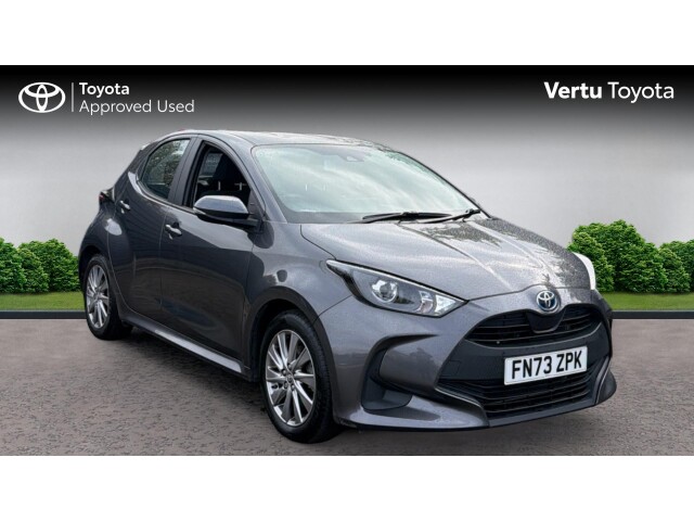 Main listing image - Toyota Yaris