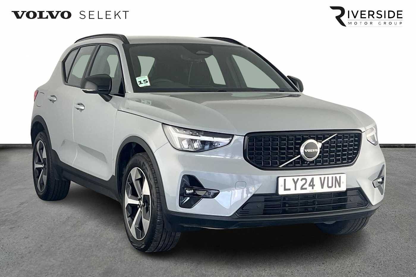 Main listing image - Volvo XC40